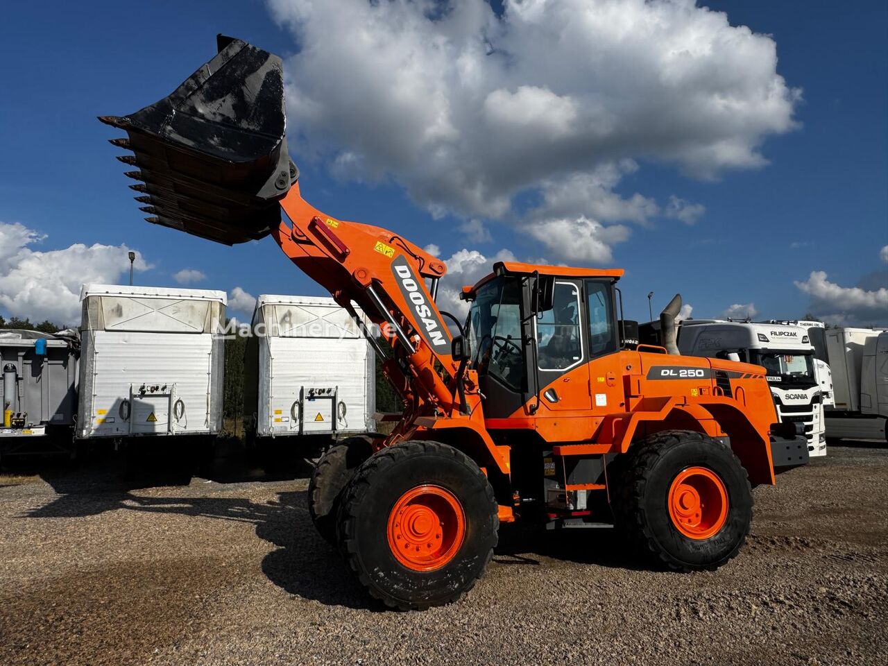 2013 Doosan DL, 10 000 mth, dovoz Skladom v EÚ — foto 1
