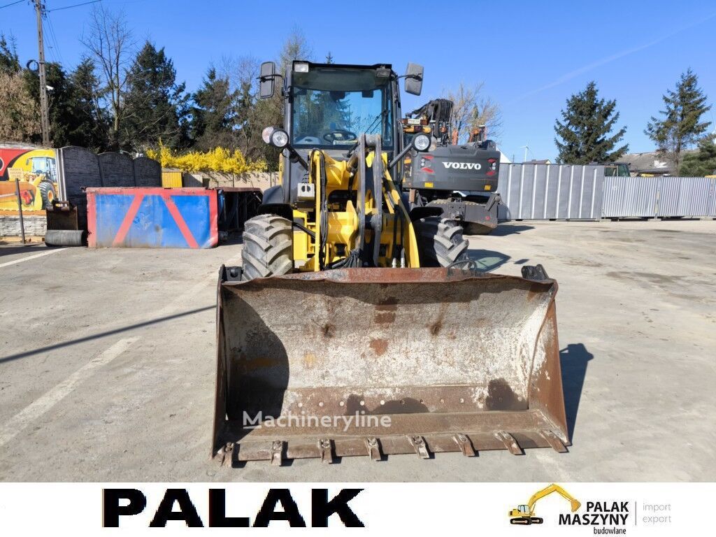 2015 New Holland, 5 448 mth, dovoz Skladom v EÚ — foto 4 z 16
