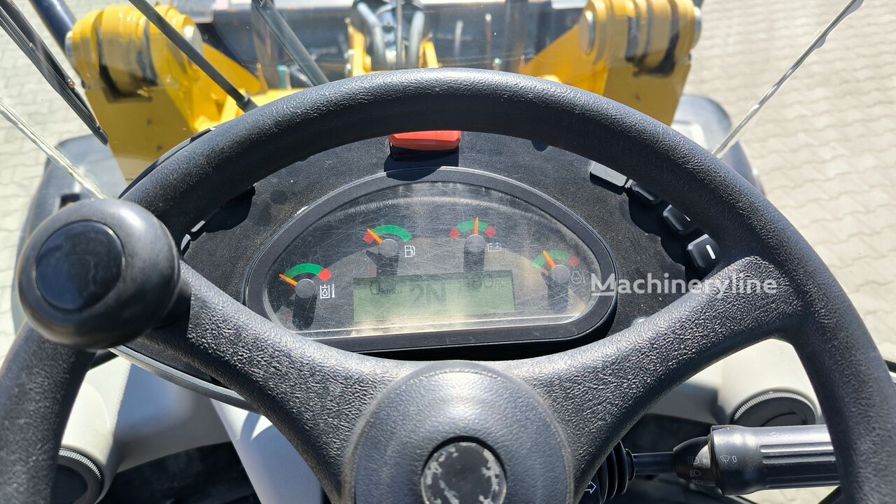 2017 Caterpillar 906M, 4 430 mth, dovoz Skladom v EÚ — foto 12 z 16