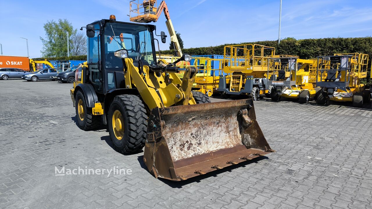 2017 Caterpillar 906M, 4 430 mth, dovoz Skladom v EÚ — foto 3 z 16