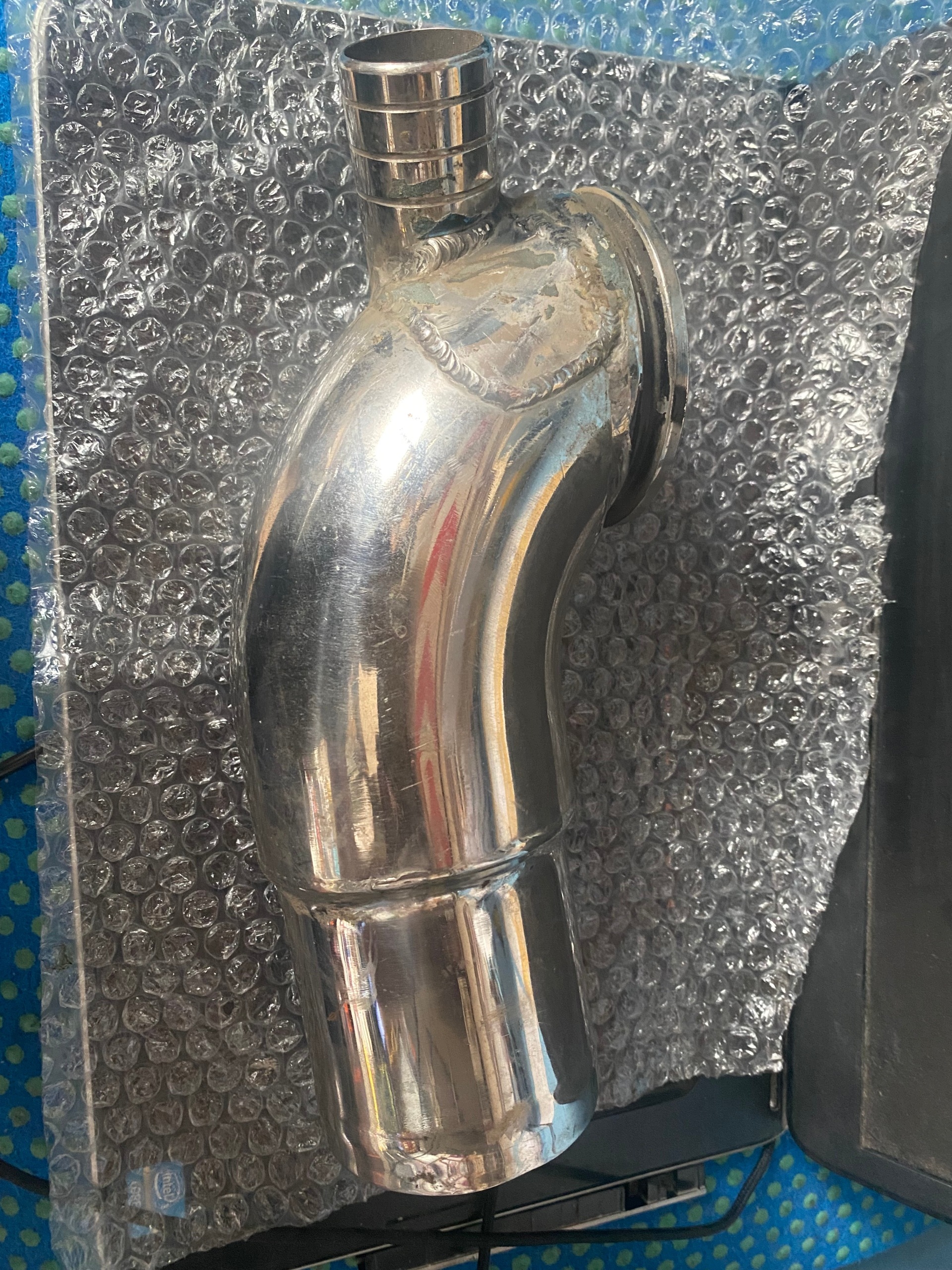 Mercruiser i BMW marine 2.8L, D254, D3.6L, D4.2L kolanko wydechowe 805602A1, Skladom v EÚ — foto 1