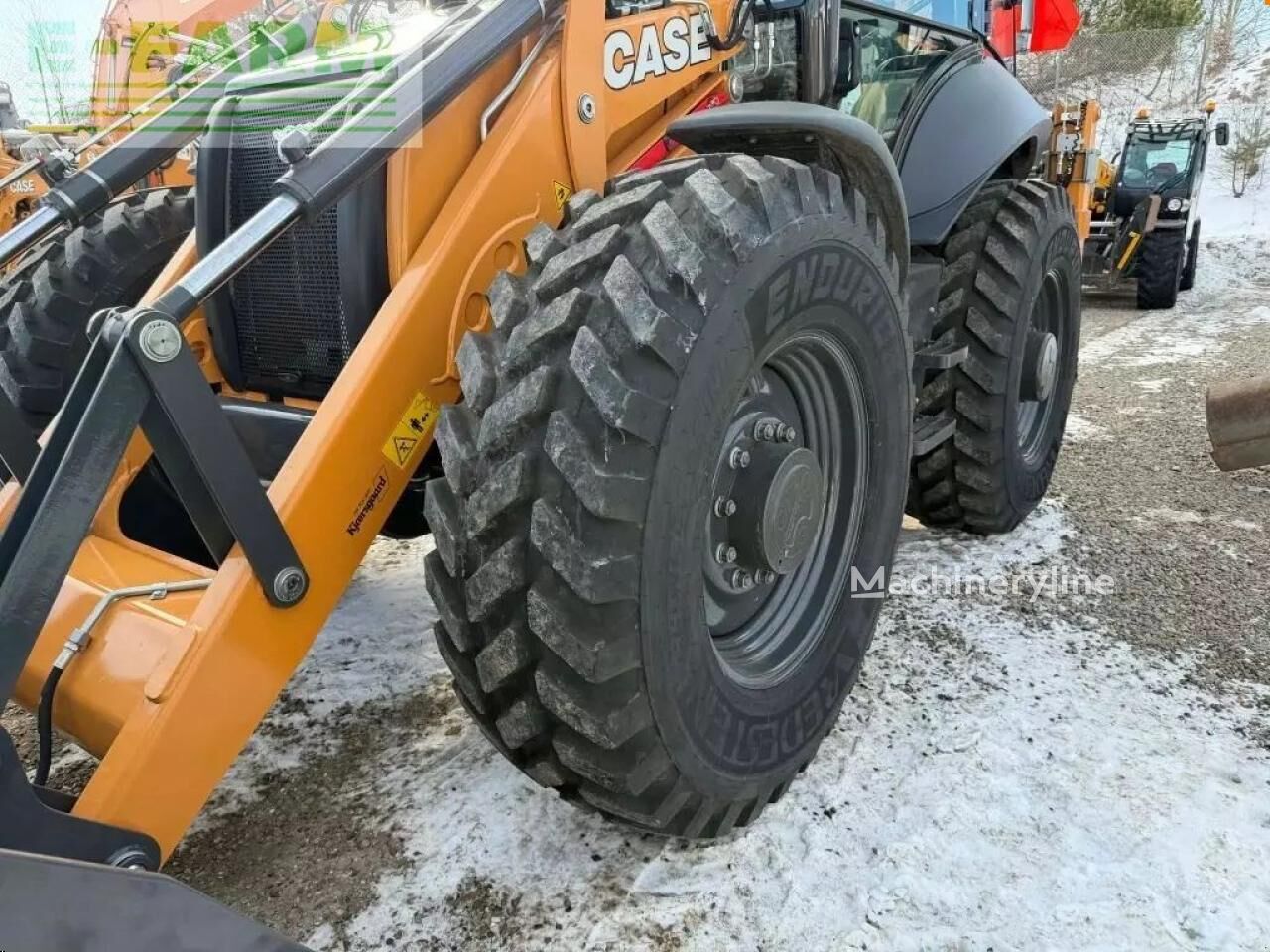 Case 695, dovoz Skladom v EÚ — foto 6 z 8