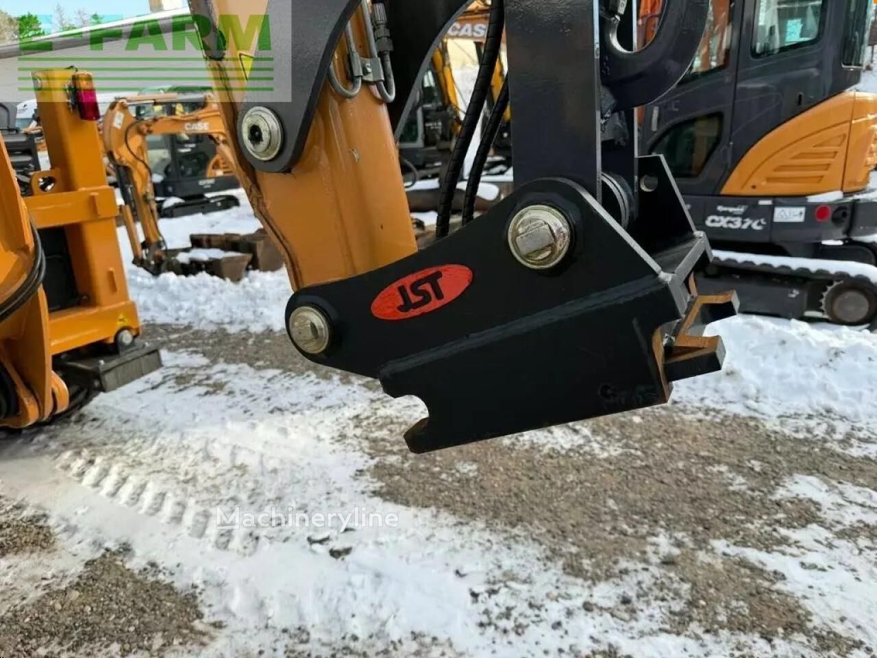 Case 695, dovoz Skladom v EÚ — foto 8 z 8