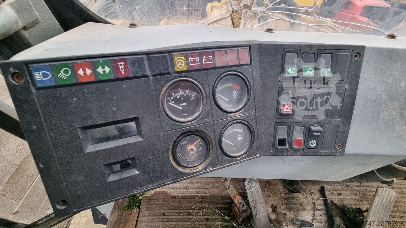 1990 Hanomag 70 E, 2 771 mth, dovoz Skladom v EÚ — foto 3 z 5
