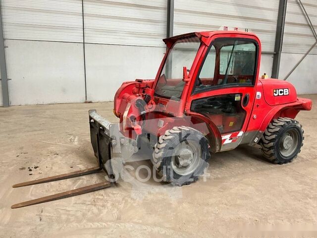 2013 JCB 520-40, 3 825 mth, dovoz Skladom v EÚ — foto 1 | AMECAR 2013 JCB 520-40, 3 825 mth, dovoz Skladom v EÚ — foto 1