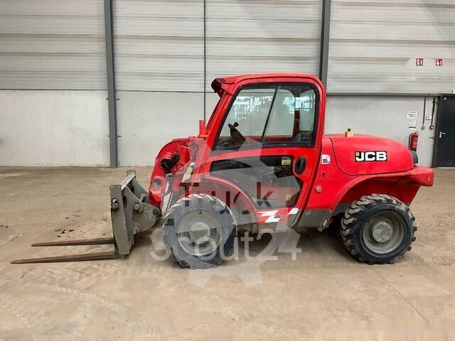 2013 JCB 520-40, 3 825 mth, dovoz Skladom v EÚ — foto 2 z 5