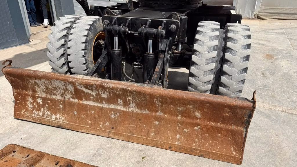 2019 JCB JS175W, 6 640 mth, dovoz Skladom v EÚ — foto 2 z 4