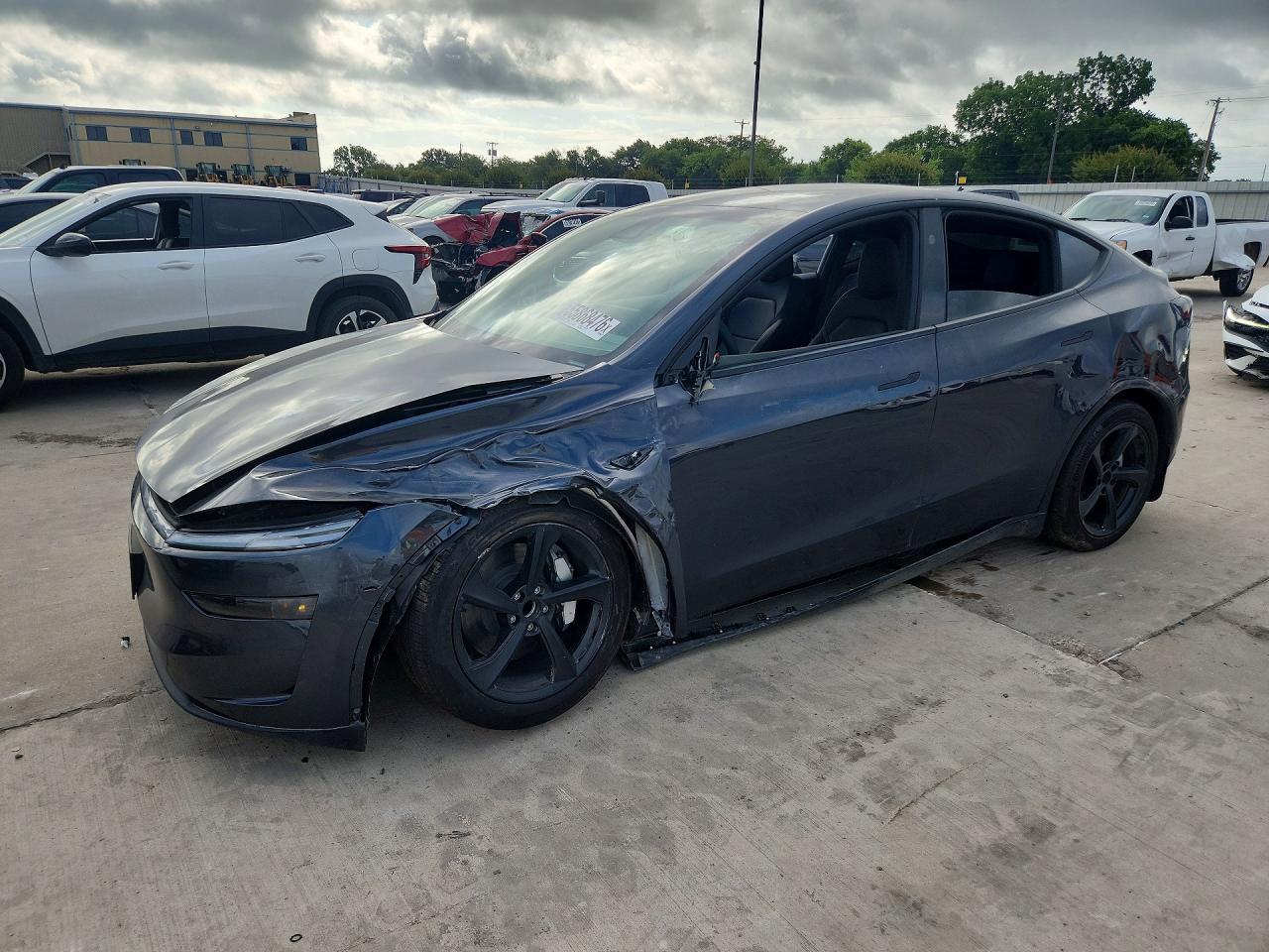 2026 Tesla MODEL Y, CHARCOAL, 8 180 km, dovoz USA — foto 1