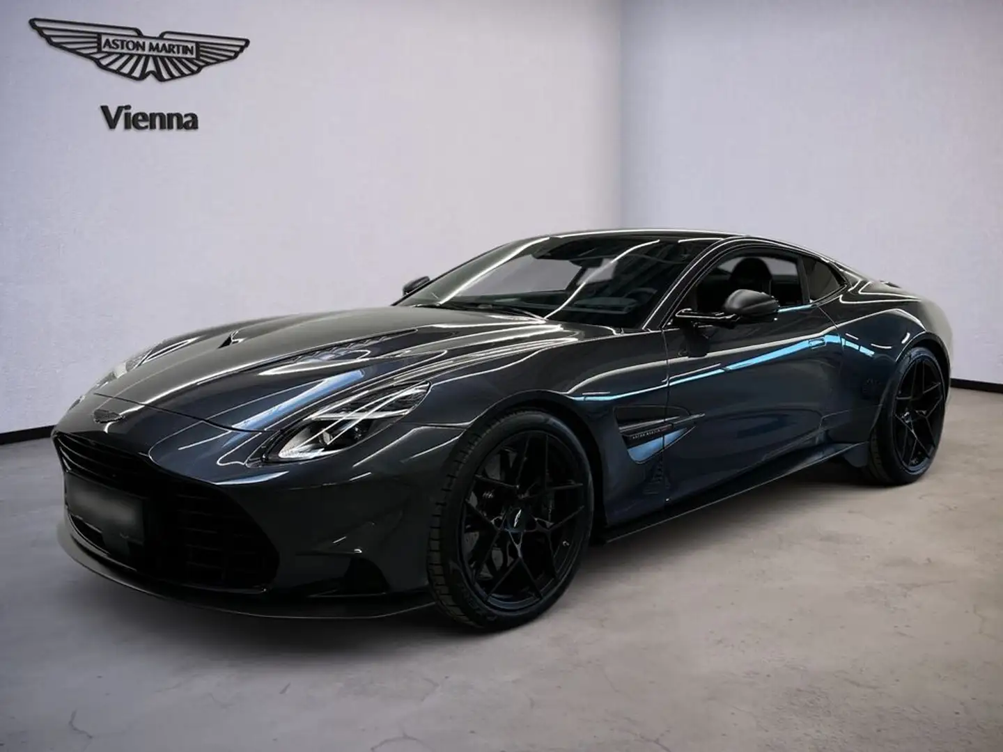 2026 Aston Martin Vanquish, 50 km, Rakúsko — foto 1