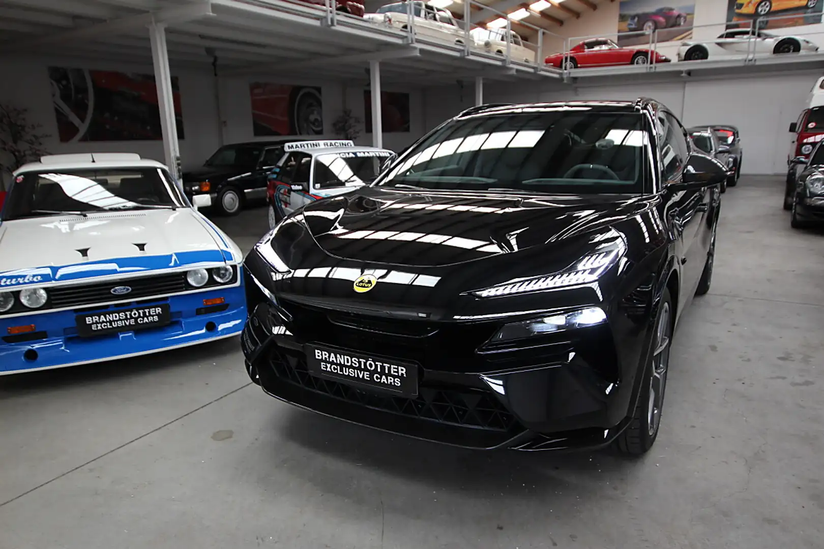 2024 Lotus Eletre, 35 500 km, Rakúsko — foto 2 z 12