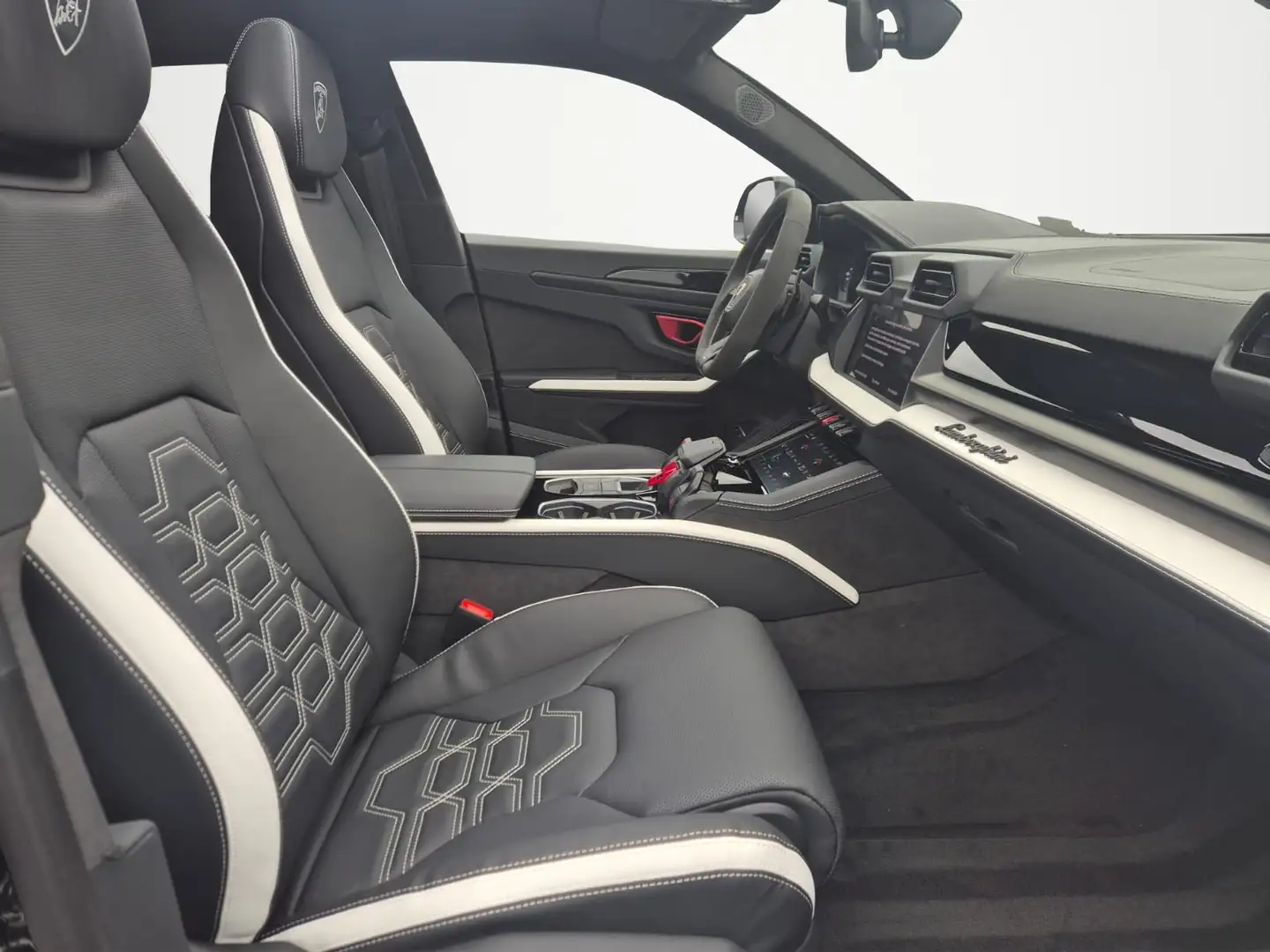 2025 Lamborghini Urus, 4 197 km, Belgicko — foto 10 z 12