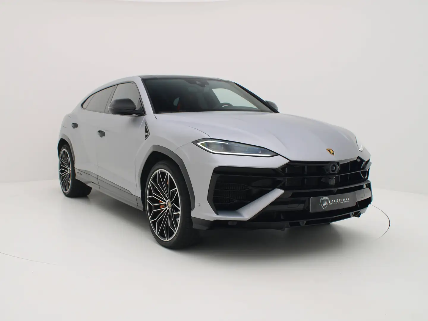 2026 Lamborghini Urus, 5 900 km, Belgicko — foto 2 z 12