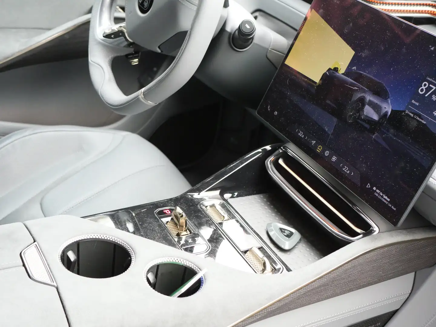 2023 Lotus Eletre, 5 500 km, Belgicko — foto 10 z 12