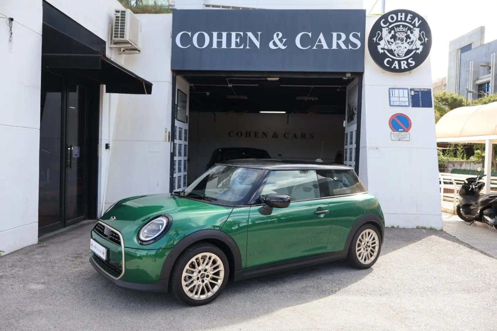 2025 MINI Cooper, 5 500 km, Španielsko — foto 1