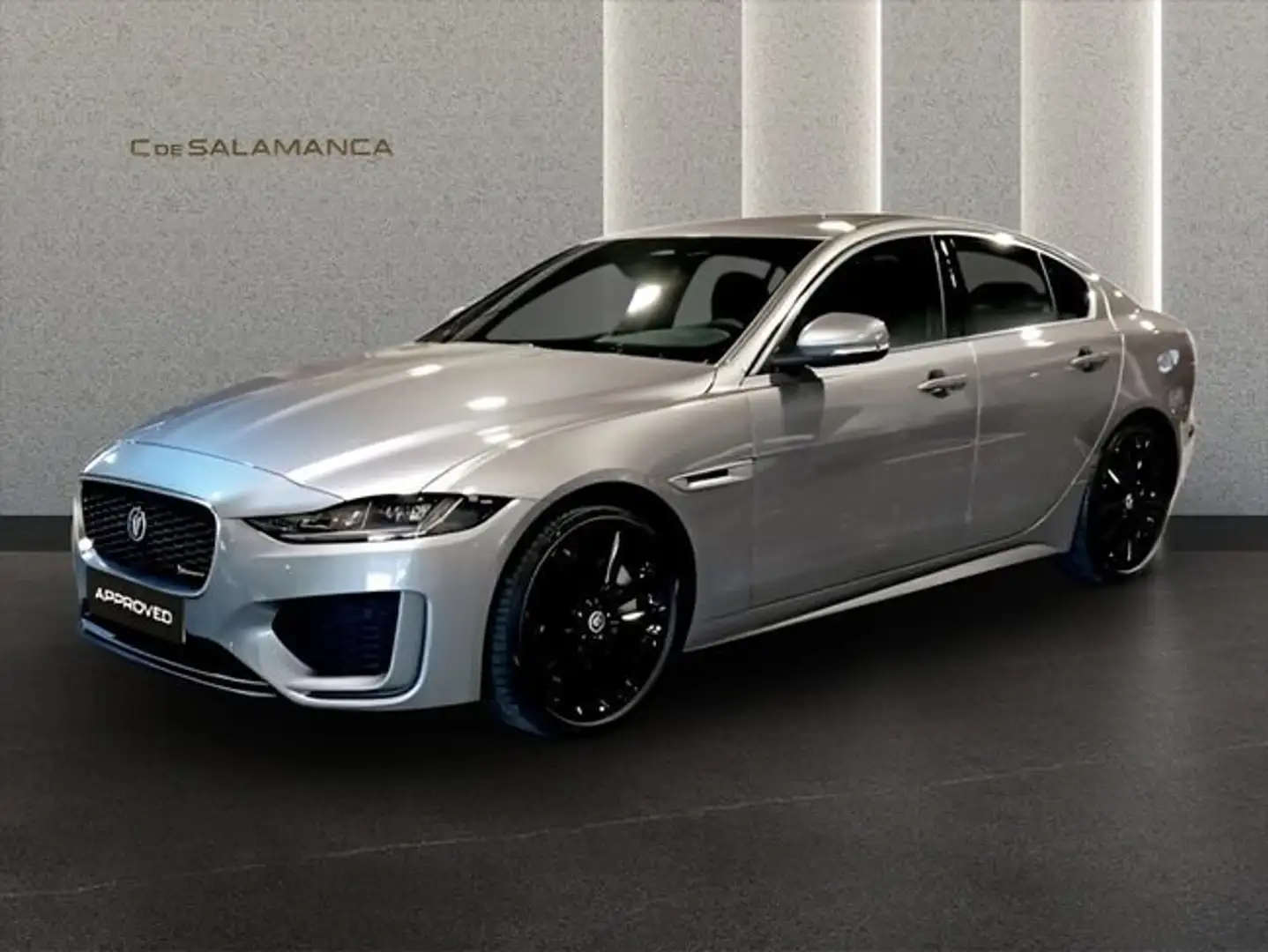 2024 Jaguar XE, 47 500 km, Španielsko — foto 1