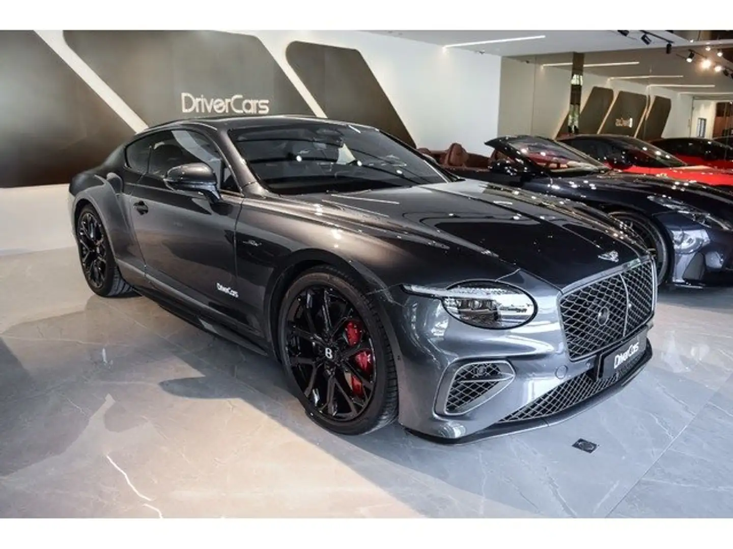 2026 Bentley Continental GT, 1 000 km, Španielsko — foto 1