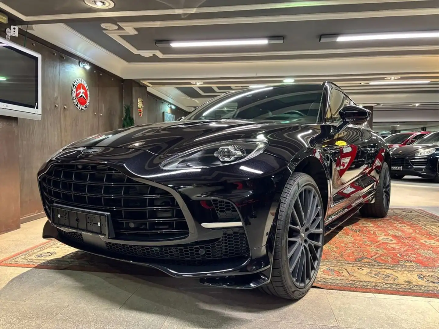 2024 Aston Martin DBX, 20 000 km, Španielsko — foto 1