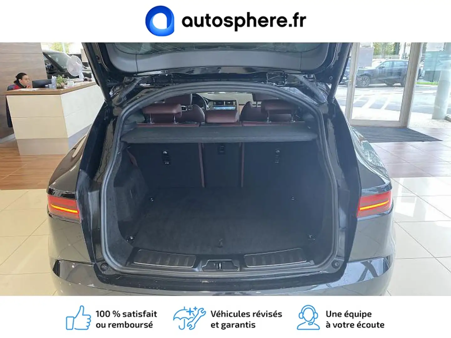 2022 Jaguar E-Pace, 46 345 km, Francúzsko — foto 10 z 12