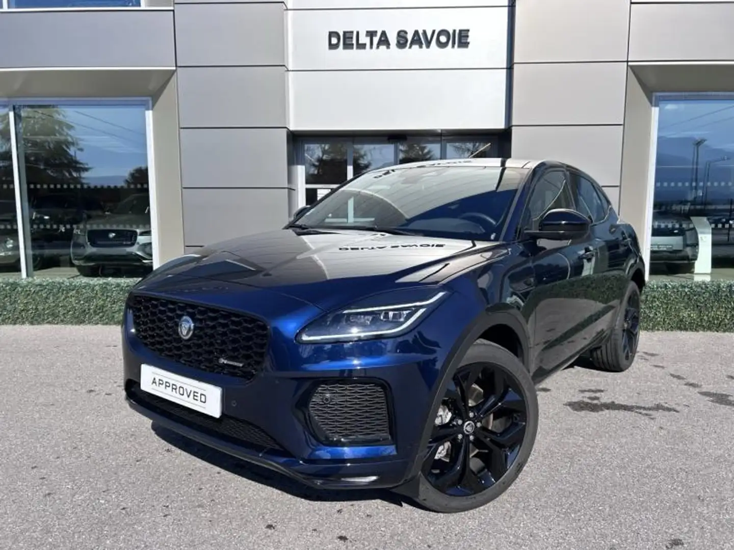 2023 Jaguar E-Pace, 4 500 km, Francúzsko — foto 1