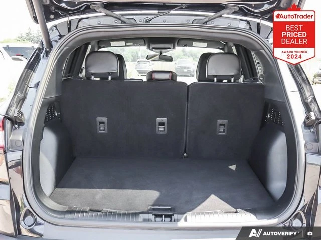 2025 Ford Escape ST-Line, čierna, 34 419 km, dovoz Kanada — foto 14 z 20