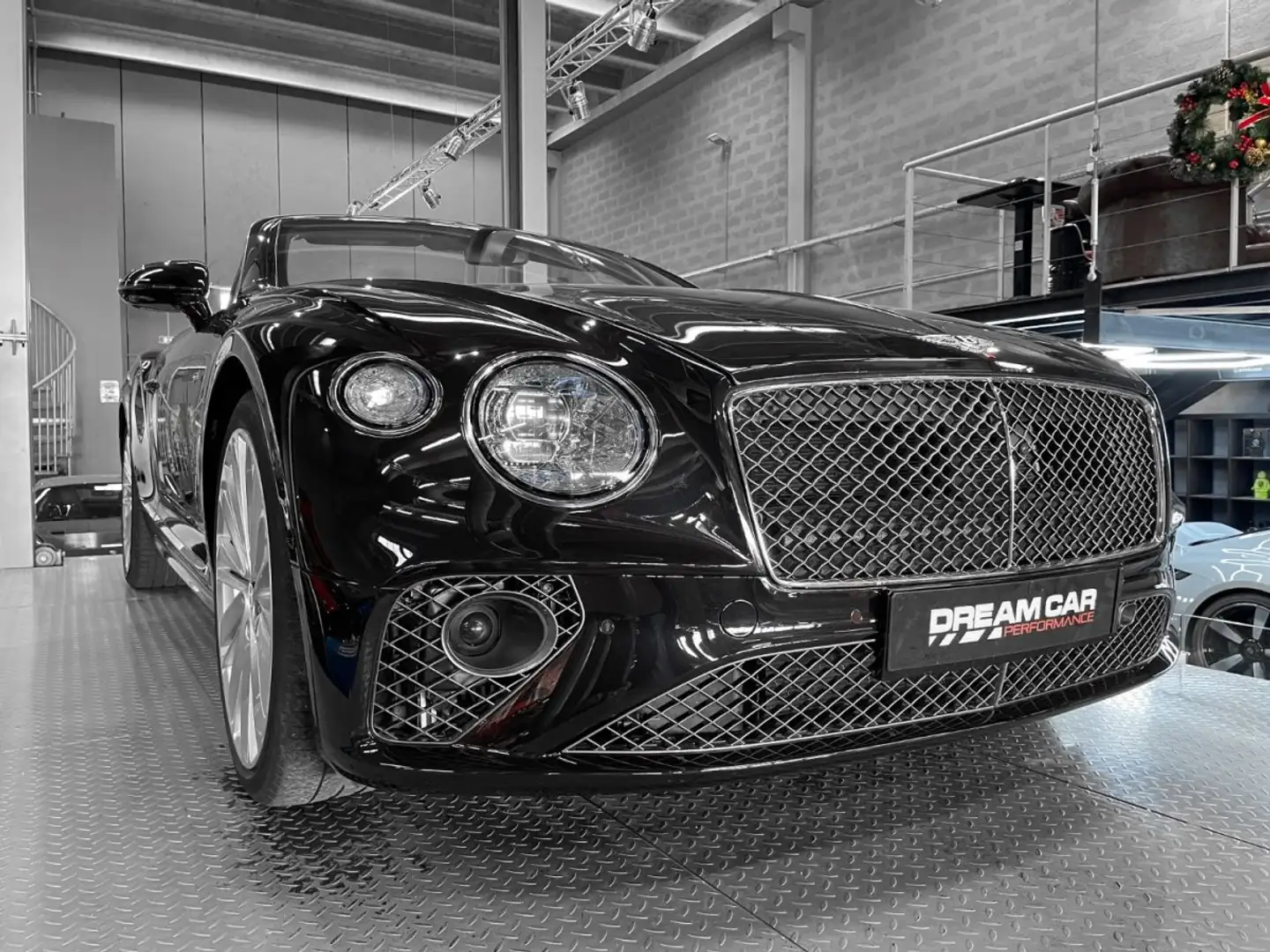 2022 Bentley Continental GTC, 20 200 km, Francúzsko — foto 7 z 12