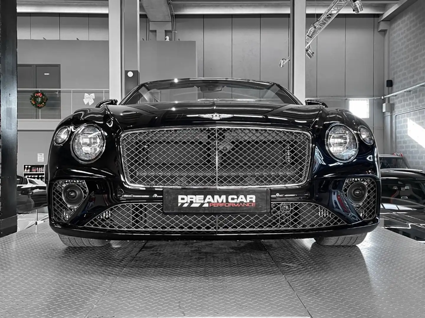 2022 Bentley Continental GTC, 20 200 km, Francúzsko — foto 8 z 12