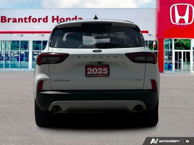 2025 Ford Escape Active, sivá, 53 337 km, dovoz Kanada — foto 6 z 20