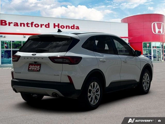 2025 Ford Escape Active, sivá, 53 337 km, dovoz Kanada — foto 7 z 20