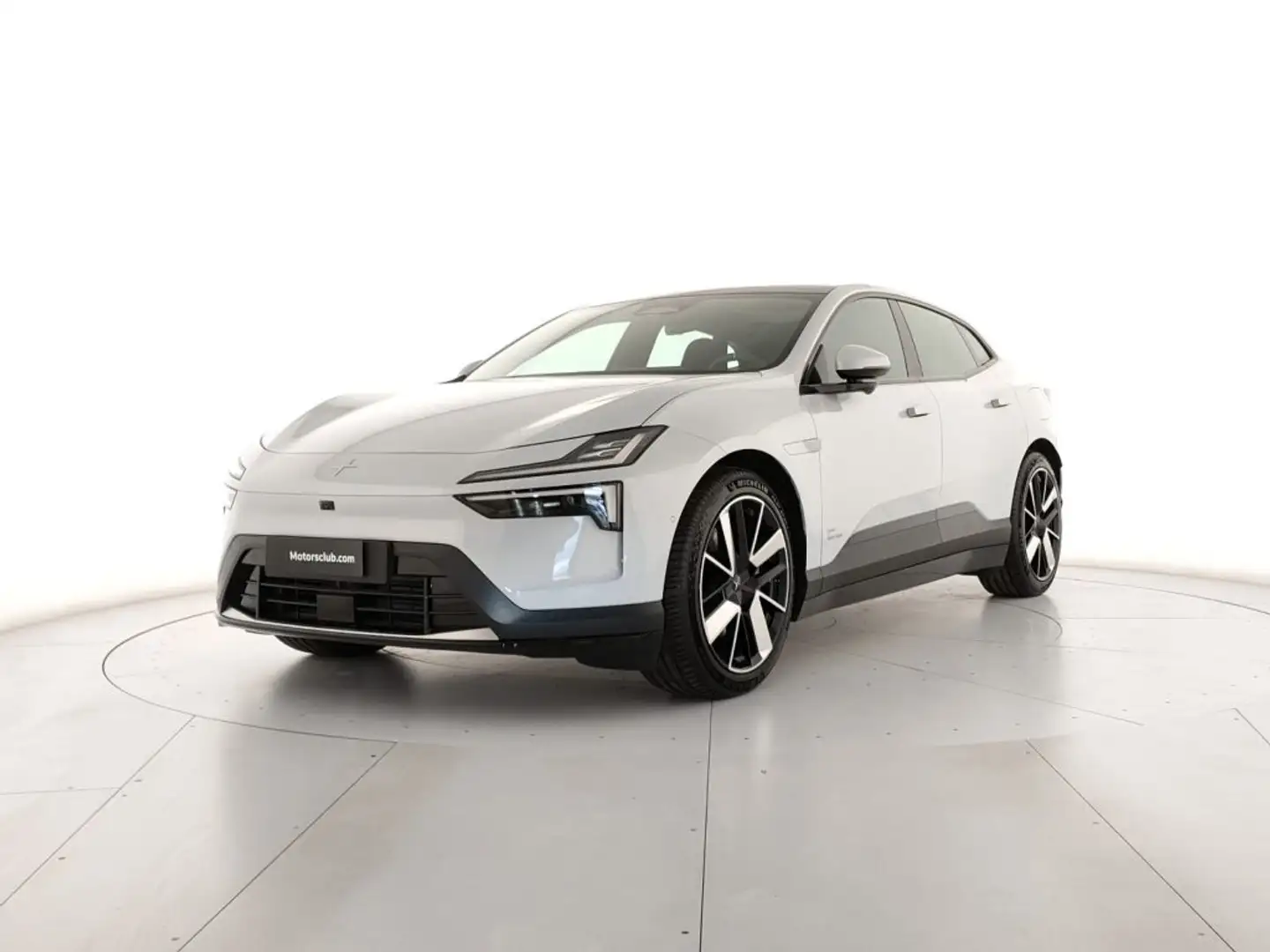 2025 Polestar 4, 15 000 km, Taliansko — foto 1