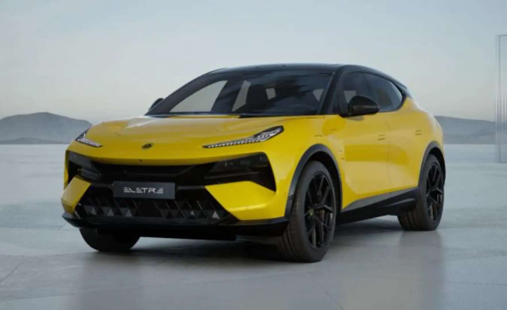 2025 Lotus Eletre, 2 100 km, Taliansko — foto 1