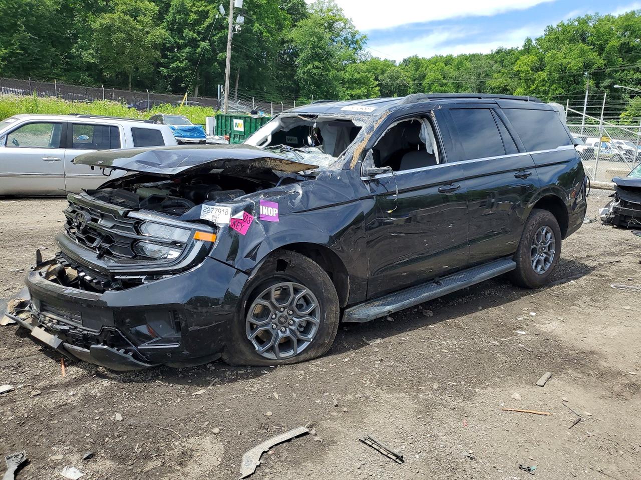 2025 Ford EXPEDITION XL, čierna, dovoz USA — foto 1