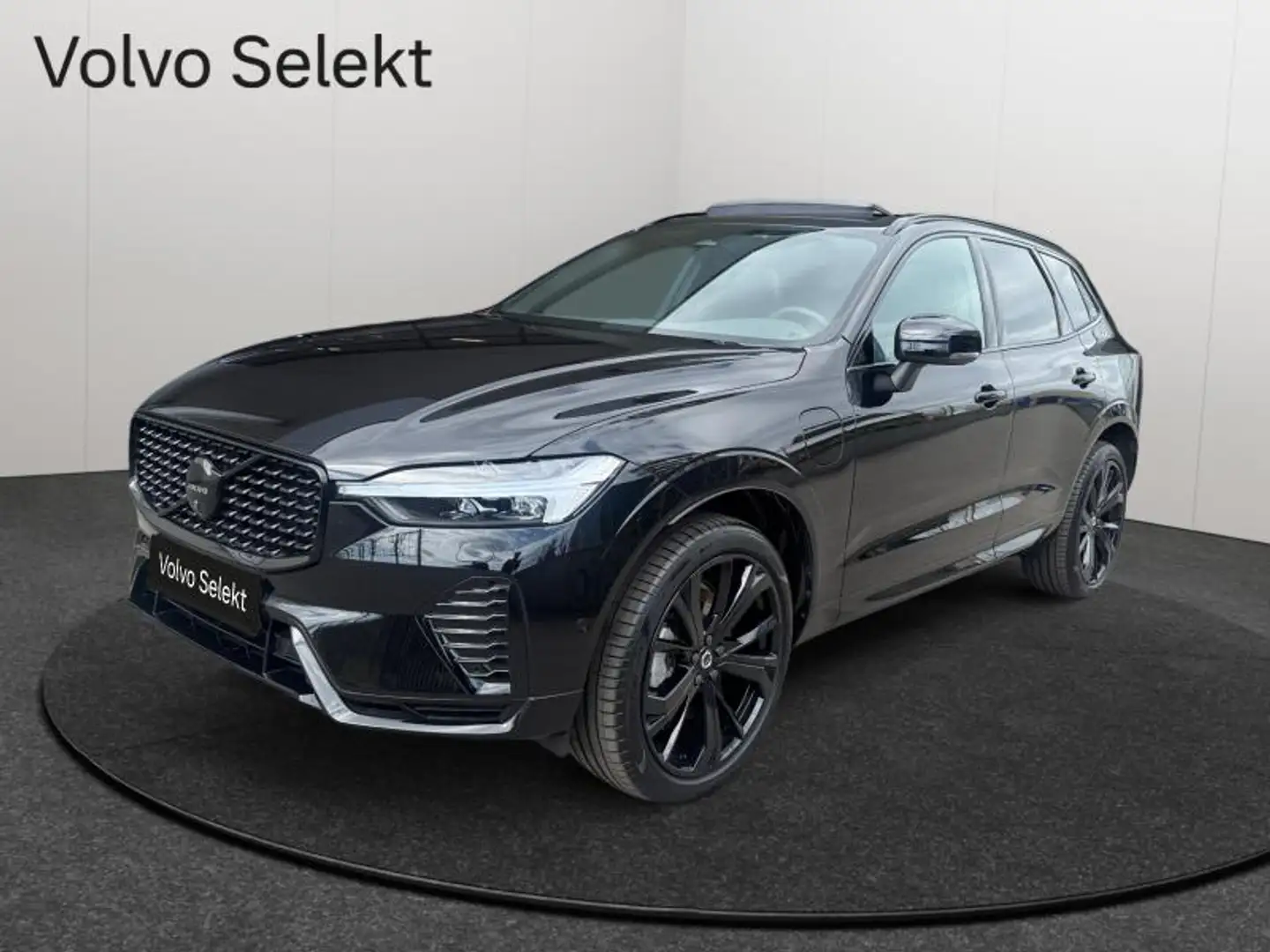 2025 Volvo XC60, čierna, 10 150 km, Luxembursko — foto 1