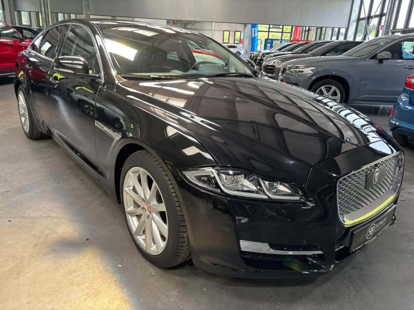 2019 Jaguar XJ, 73 995 km, Luxembursko — foto 1
