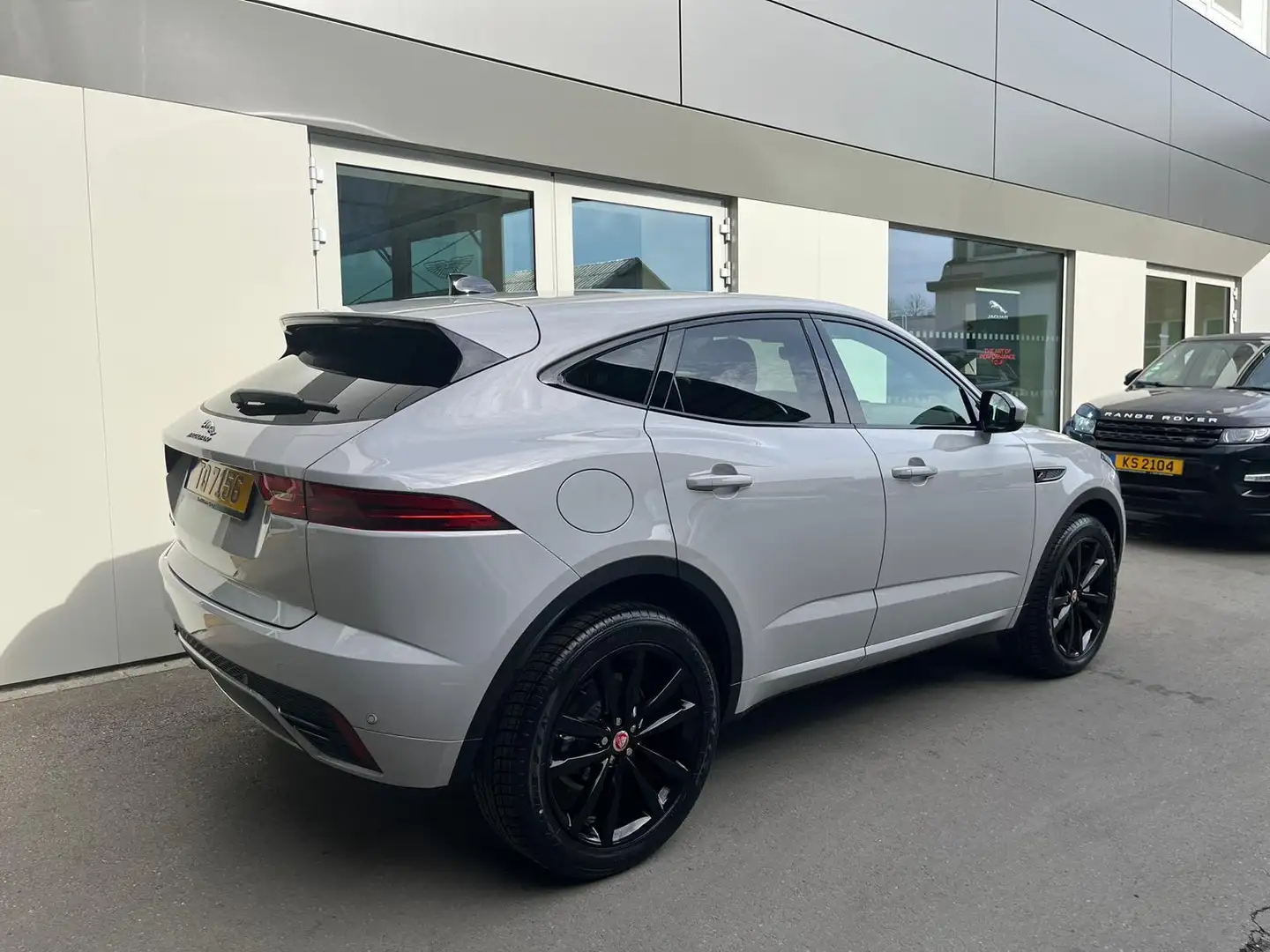2023 Jaguar E-Pace, čierna, 71 000 km, Luxembursko — foto 1