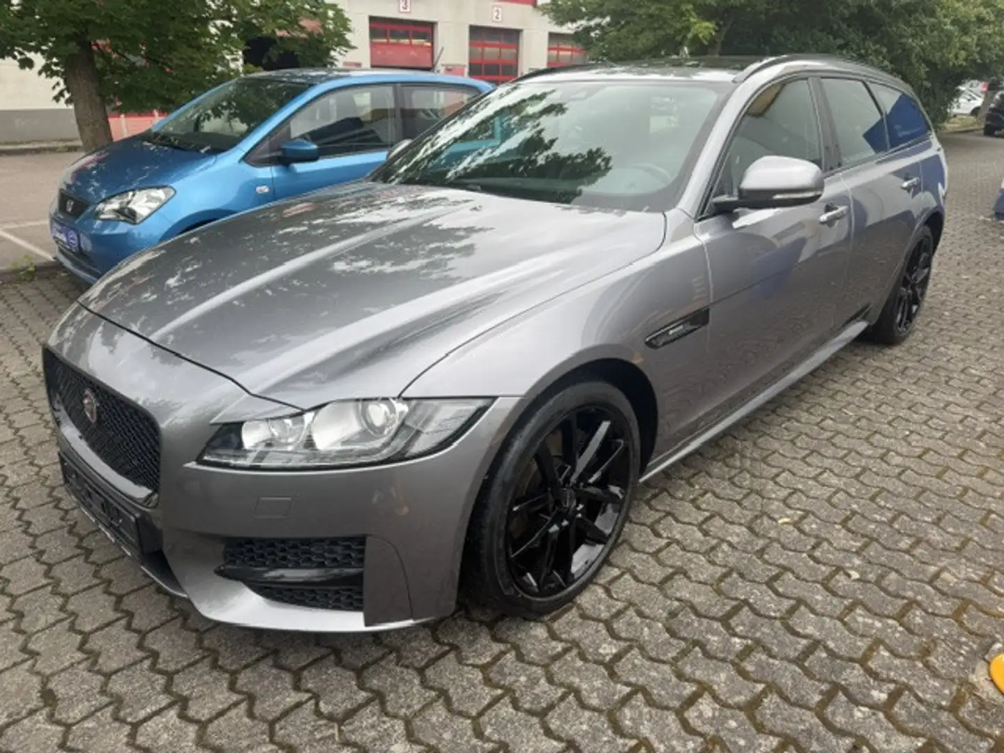 2020 Jaguar XF, 105 000 km, Luxembursko — foto 1