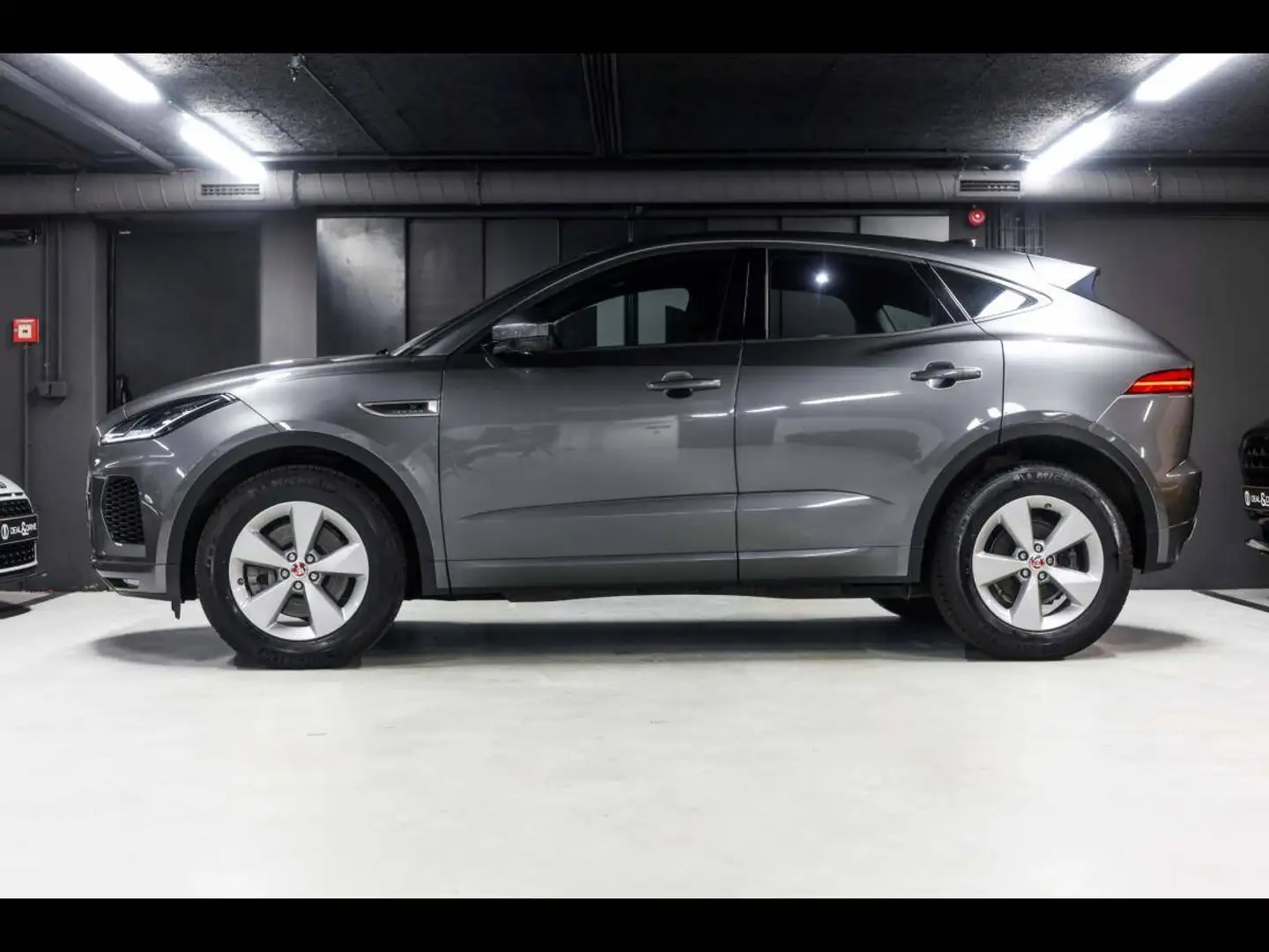 2020 Jaguar E-Pace, 34 000 km, Luxembursko — foto 1
