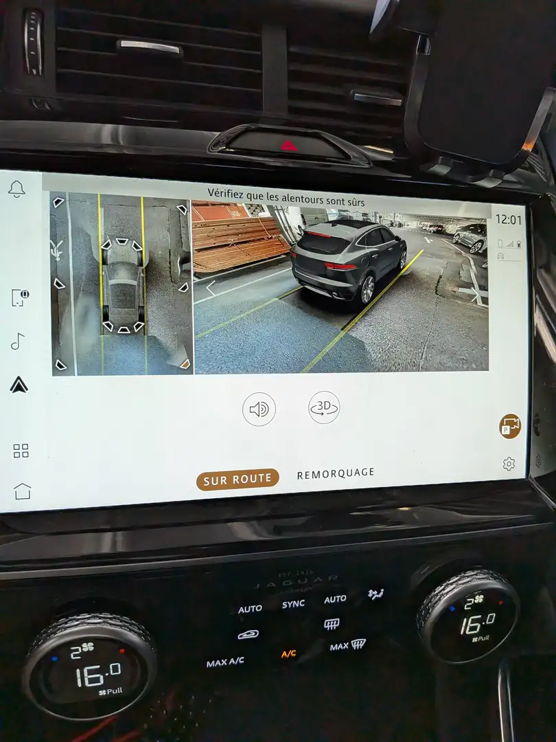 2021 Jaguar E-Pace, 69 900 km, Luxembursko — foto 11 z 12
