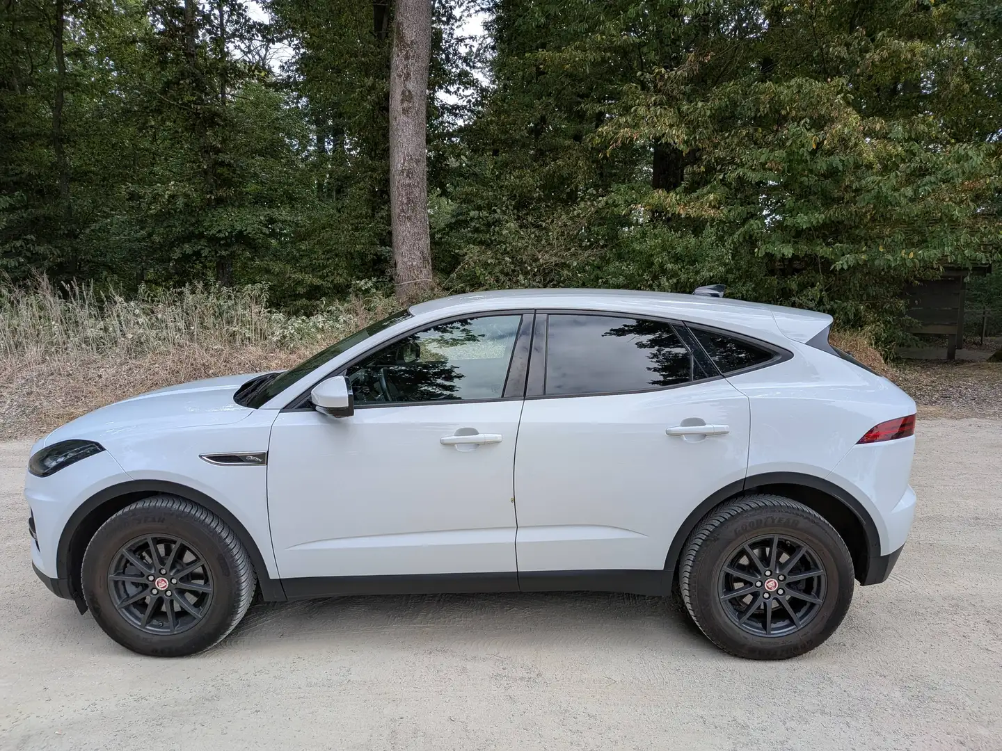 2021 Jaguar E-Pace, 69 900 km, Luxembursko — foto 3 z 12