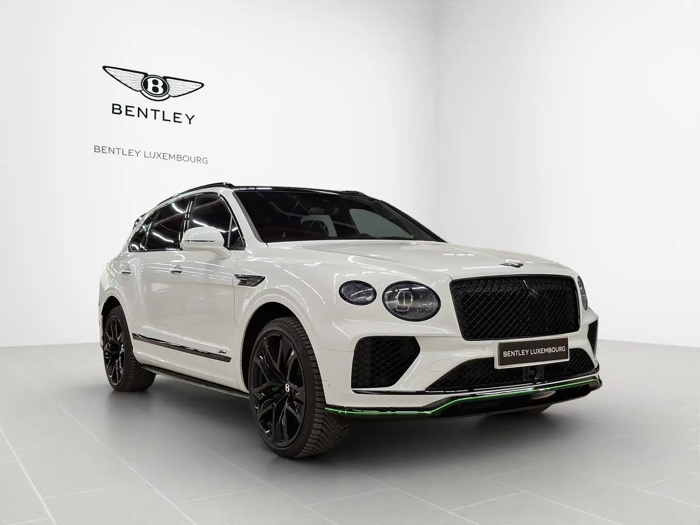 2025 Bentley Bentayga, 5 000 km, Luxembursko — foto 1