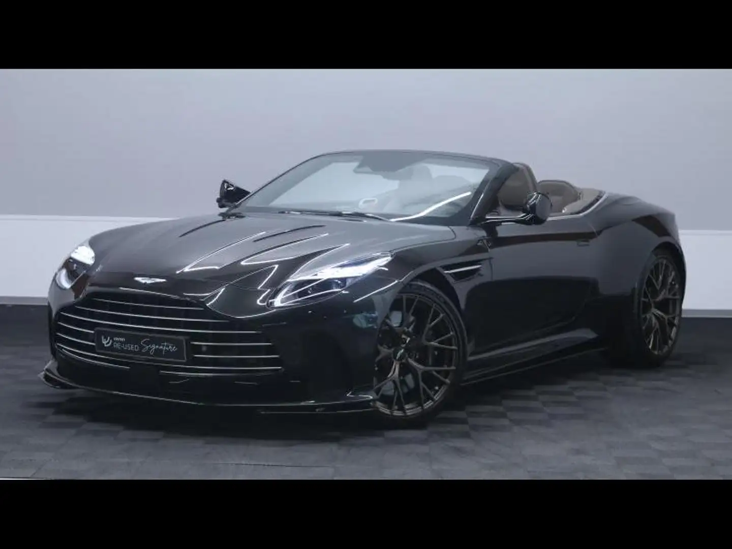 2024 Aston Martin DB12, 8 500 km, Luxembursko — foto 1