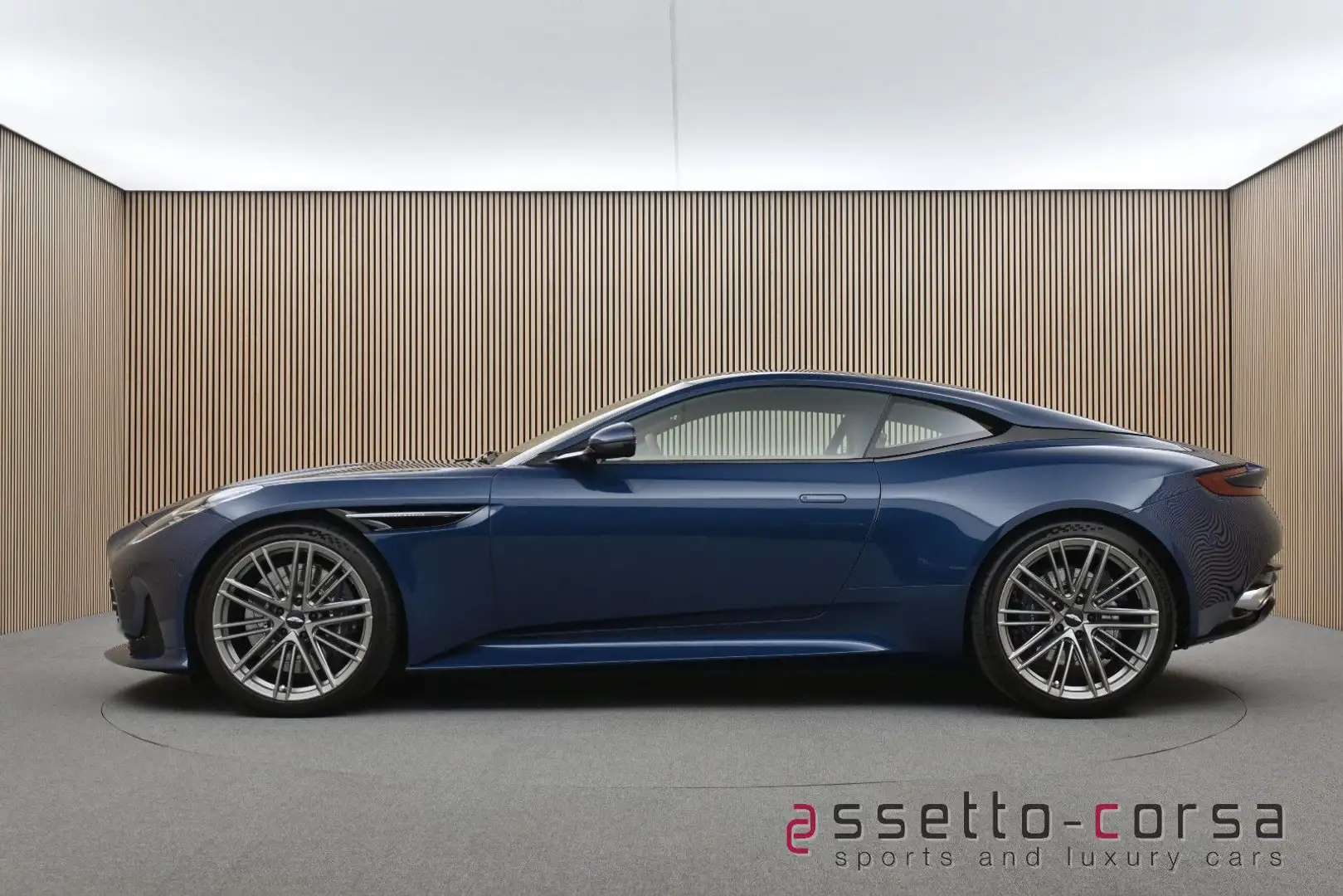 2025 Aston Martin DB12, 8 003 km, Luxembursko — foto 1