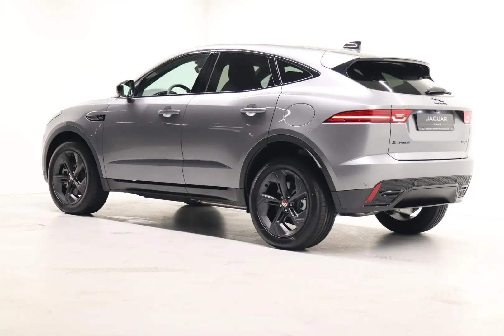 2024 Jaguar E-Pace, čierna, 37 712 km, Holandsko — foto 6 z 12