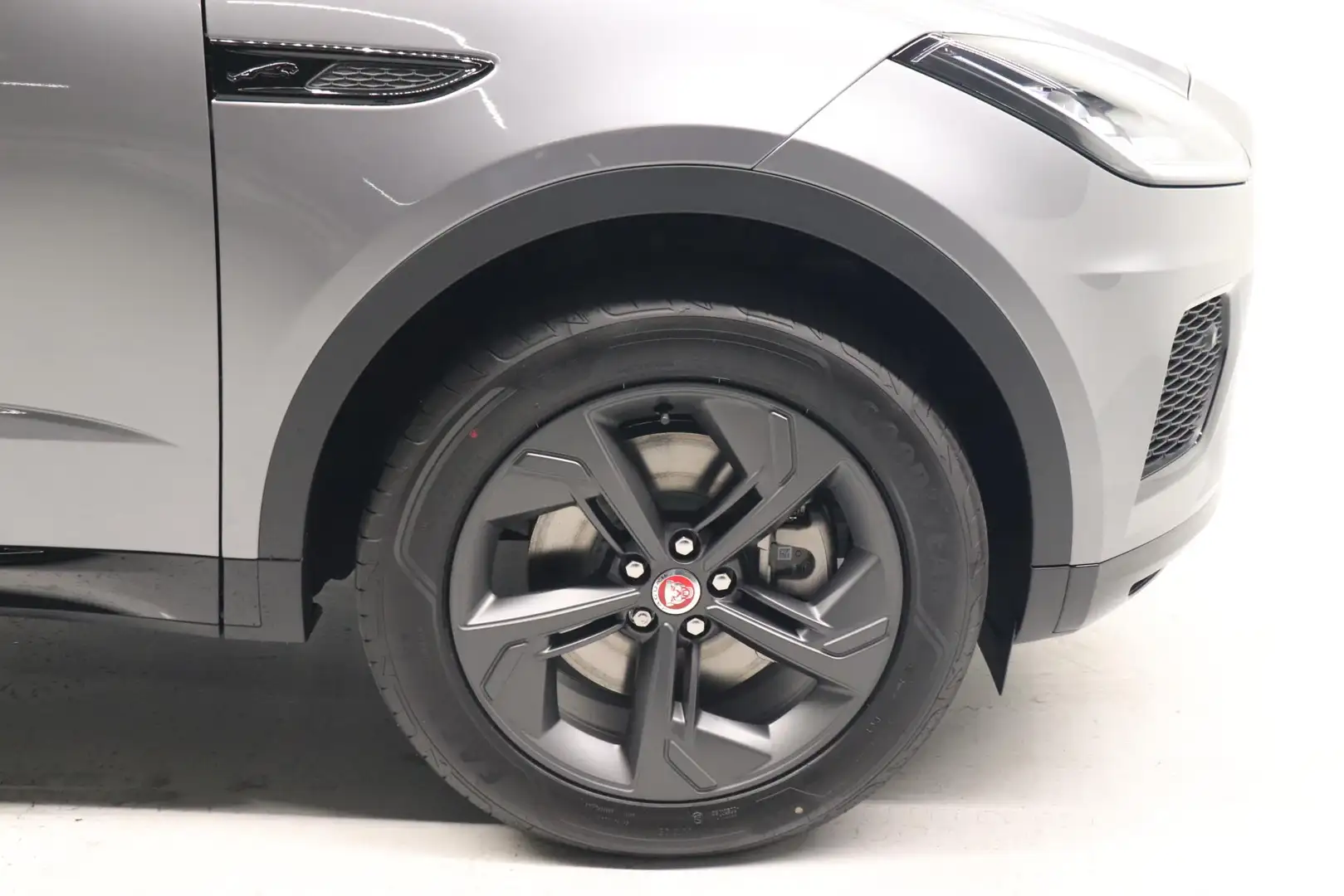 2024 Jaguar E-Pace, čierna, 37 712 km, Holandsko — foto 7 z 12