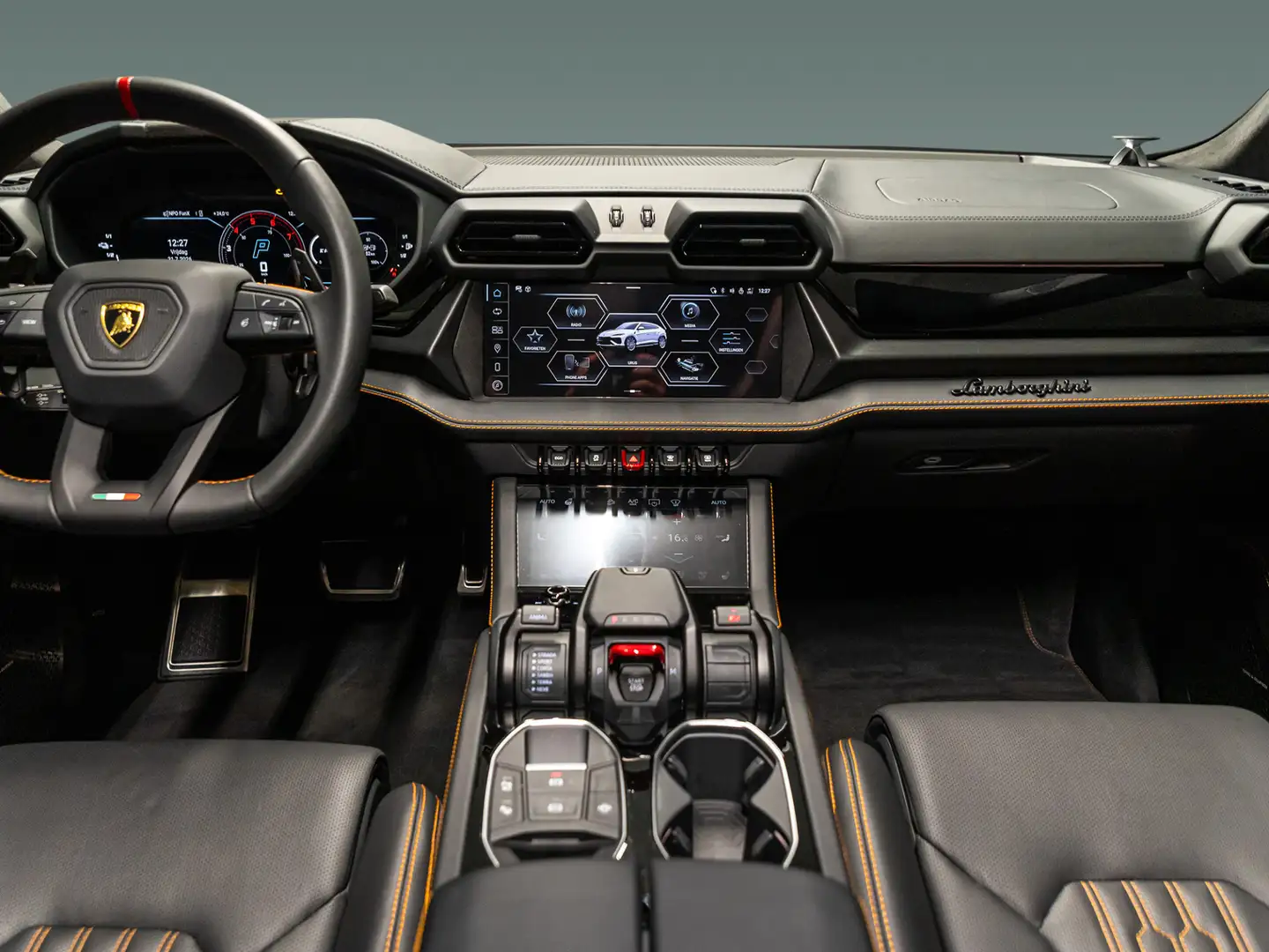 2025 Lamborghini Urus, 21 000 km, Holandsko — foto 7 z 12