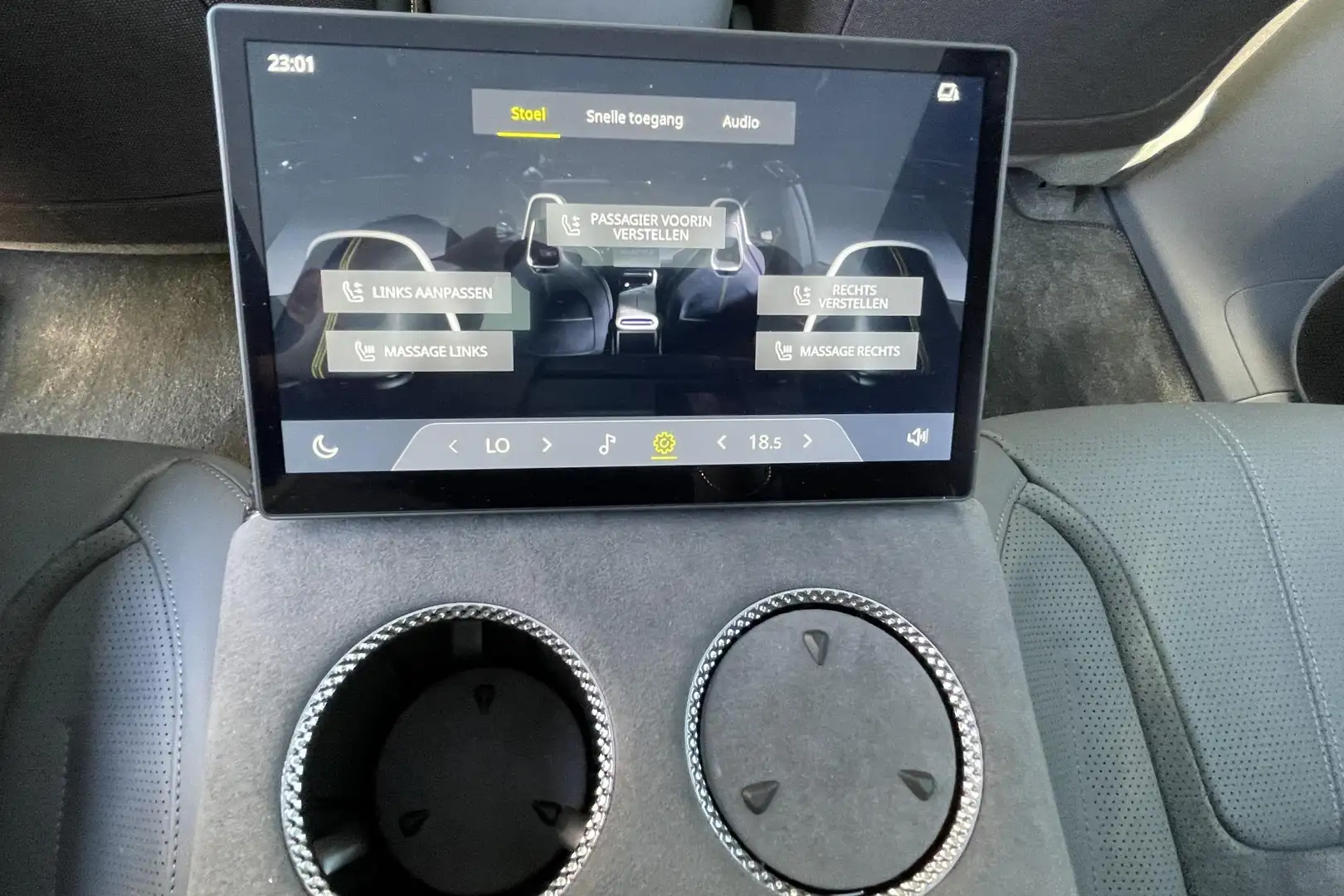 2025 Lotus Eletre, 3 476 km, Holandsko — foto 6 z 12