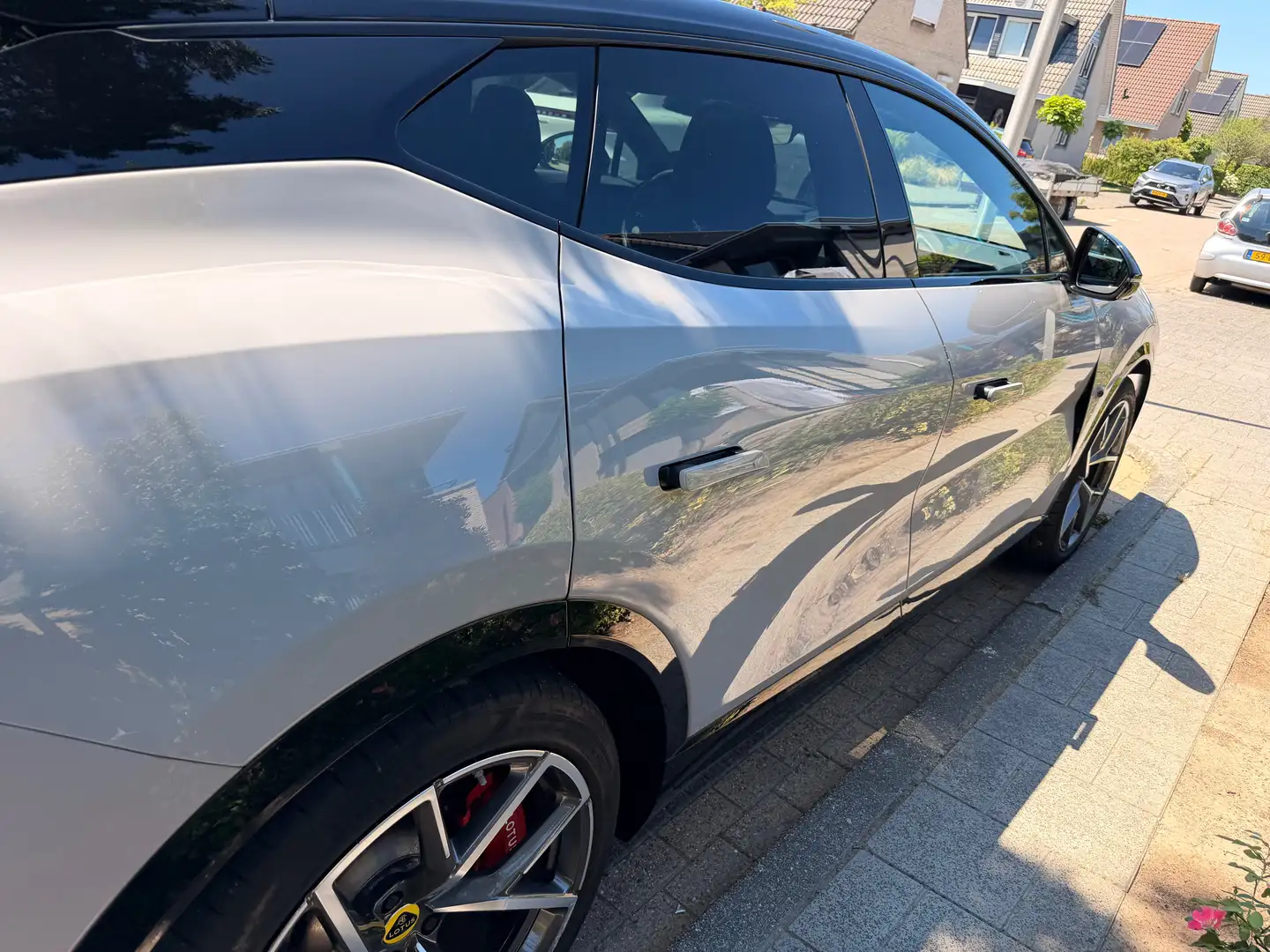 2024 Lotus Eletre, 23 800 km, Holandsko — foto 4 z 8