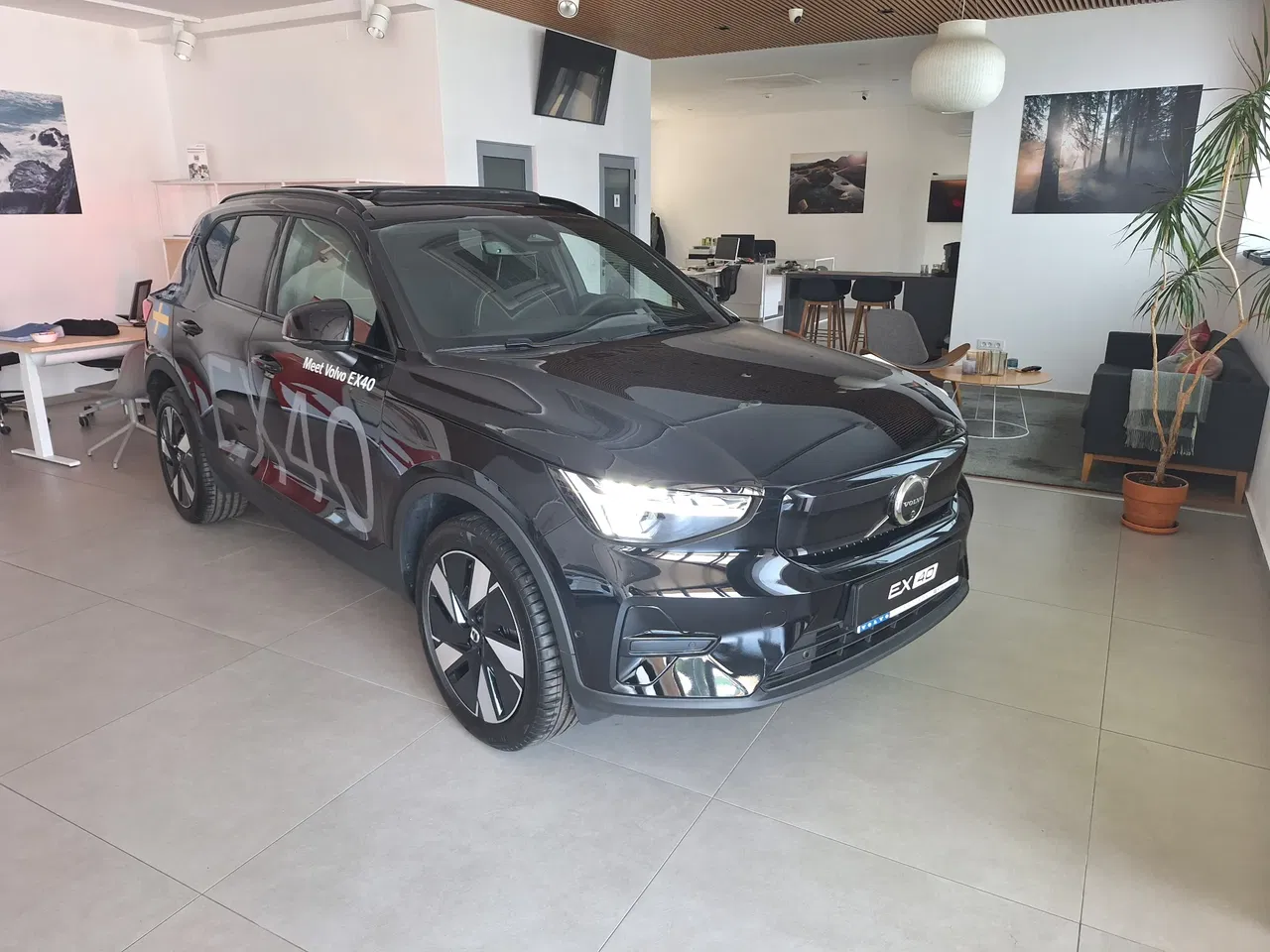 2026 Volvo XC 40, 5 km, Rumunsko — foto 1