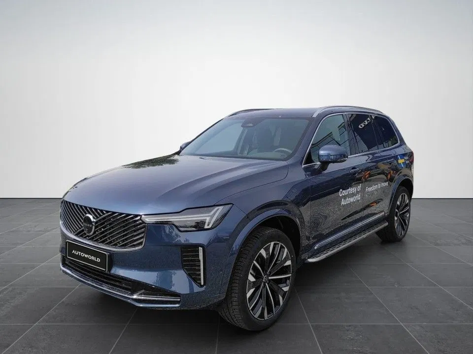 2025 Volvo XC 90, 17 000 km, Rumunsko — foto 1