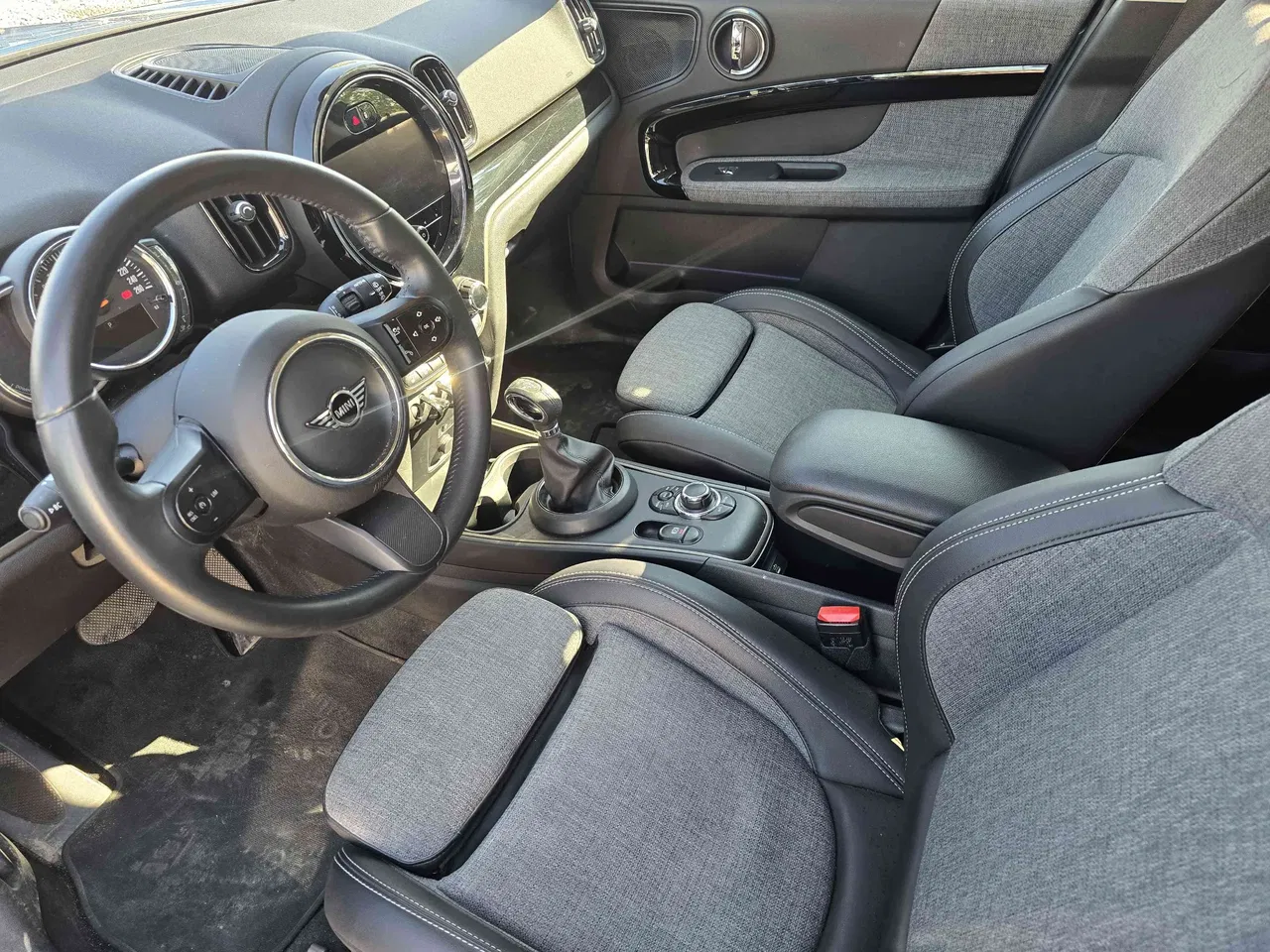 2022 MINI Cooper, 43 914 km, Rumunsko — foto 12 z 14