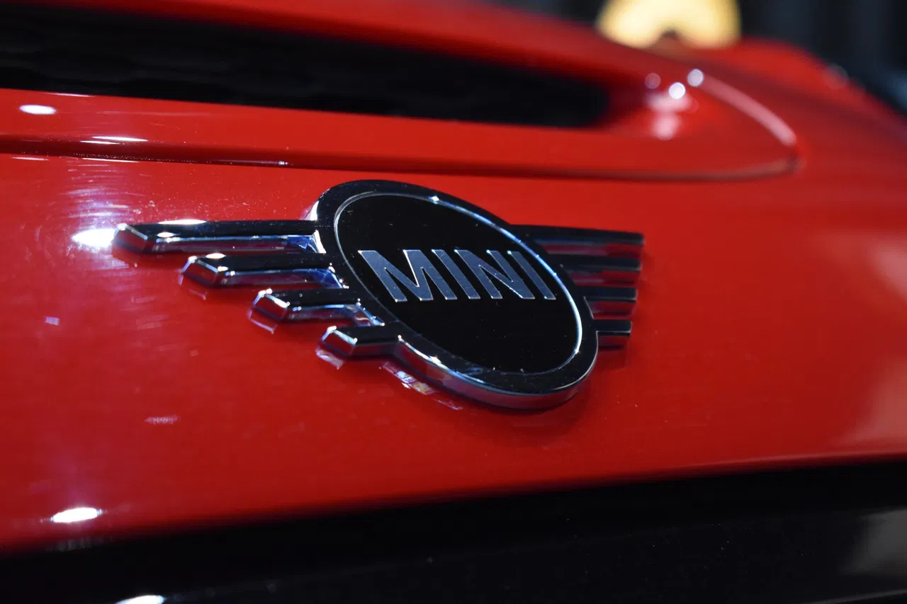 2022 MINI Cooper S, 37 530 km, Rumunsko — foto 9 z 32